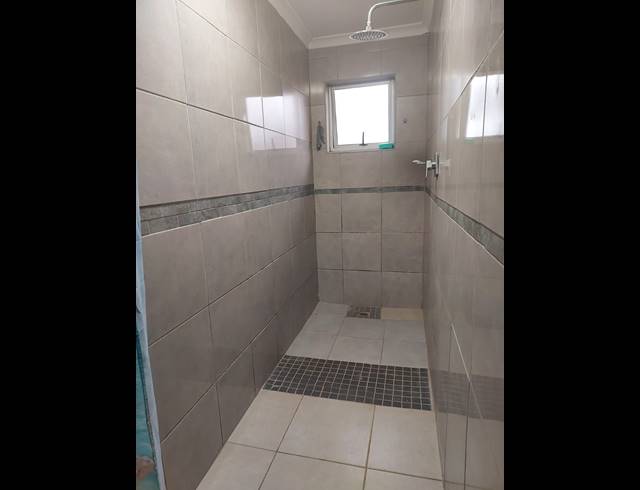 1 BEDROOM ROOM TO LET IN UMBILO